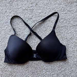PINK Wear Everywhere Front-Close Push-Up Black Bra, 32A